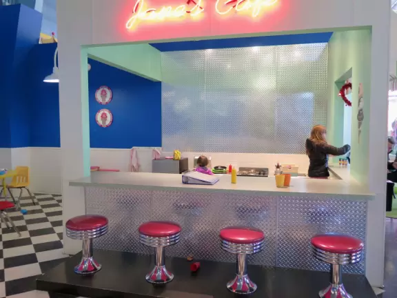 Beautiful, bright children's museum with lots of fun things to play.