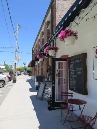 A wonderful place to stroll, on the waterfront.