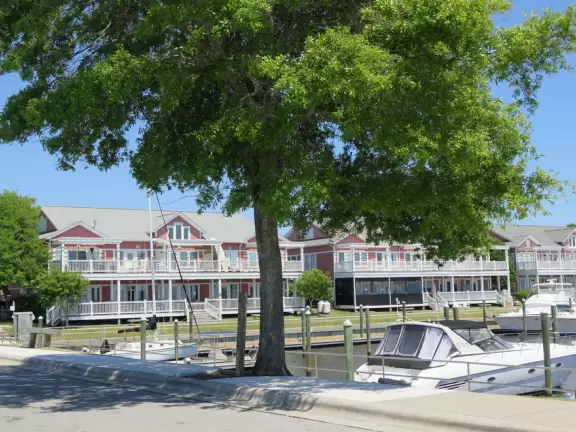 Huge playground in a large park on the water. Memorable spot!