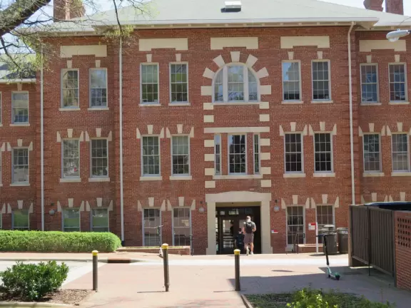 Pleasant campus with lots of open spaces to hang out.