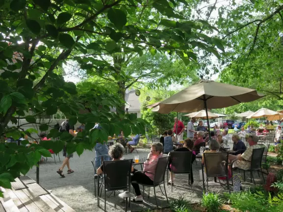 Cute neighborhood with shady streets, wonderful bookstore, coffee shop with great outdoor seating, and belted goats to check out.