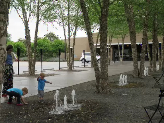 Airy modern architecture and many paintings. Cafe, gift shop, amazing landscaped grounds with sculptures and boulders to climb. Summer concerts.