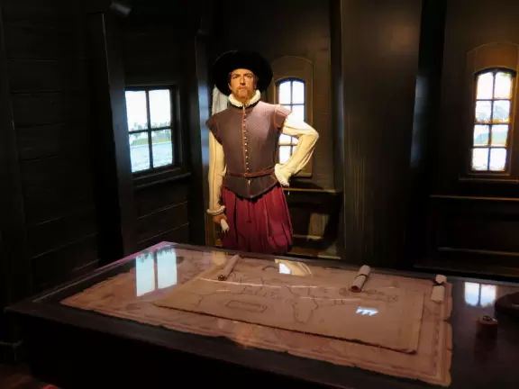 Exciting museum with wax figures of famous people.