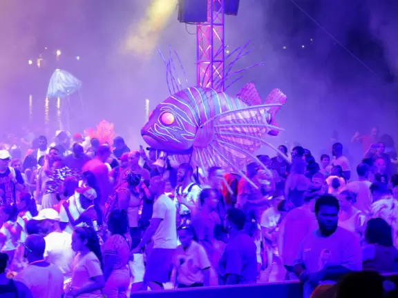 Beautiful park with great rollercoaster rides and amazing aquariums.