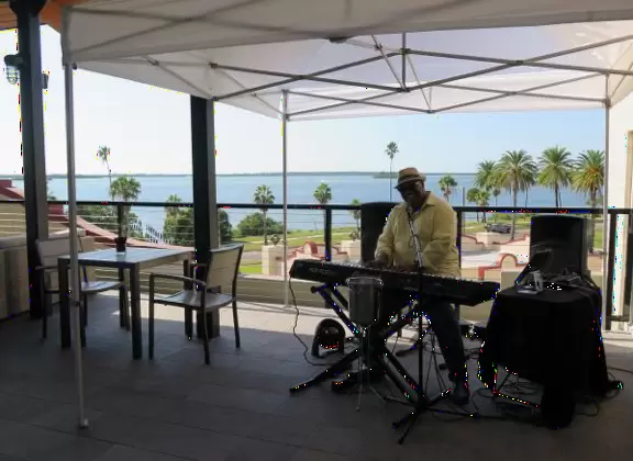 Artsy town with coffee shops, bakeries, health market, sculptures, long bike path, adorable forested playground, and intracoastal views.