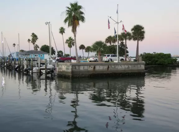 Dunedin Marina, on the intracoastal, almost has a seaside feel!