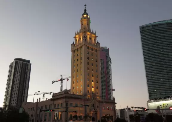Art museum on the water with fantastic public spaces for all to enjoy, and a good gift shop.