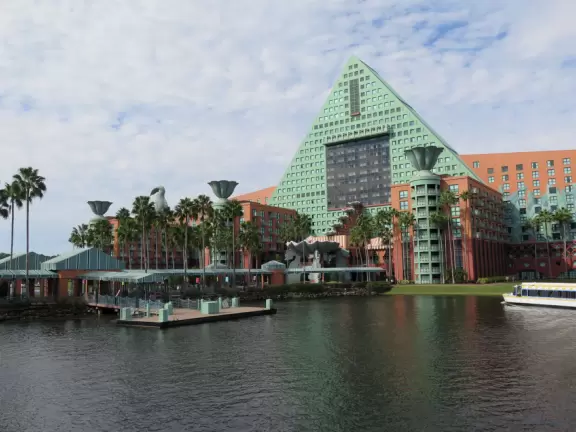 Fantastic walk around Crescent Lake, past beautiful hotels!