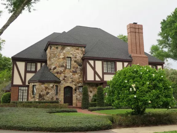 Lovely little walk past flower-covered archways and Casa Feliz historic mansion.