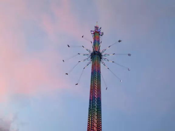 Touristy, buzzing area with restaurants and attractions.