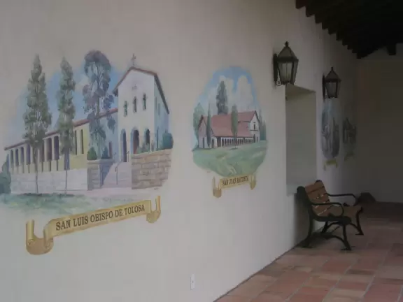 A lovely short stroll through gardens fashioned after English, French, Italian, Japanese, and California mission gardens.