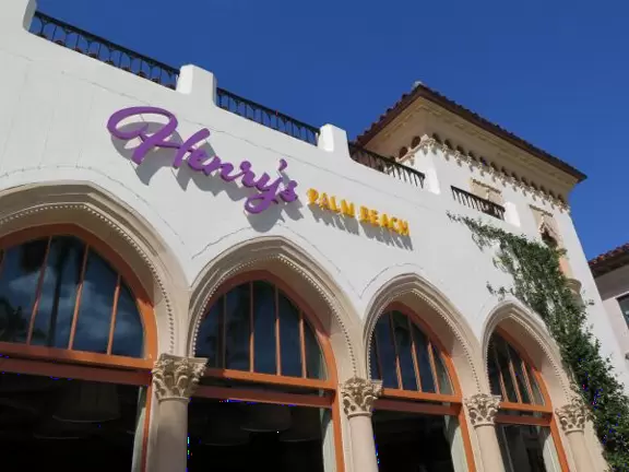 Beautiful area with Spanish alleys, and interesting shops and cafes.