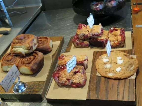 Cute cafes along the main road, in a strip mall and also in a public market.