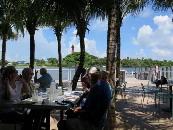 Gorgeous place on the Jupiter inlet across from the lighthouse, with restaurants and a walkway.