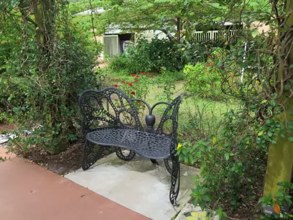 Beautiful garden with many little spots to explore such as a cactus garden, butterfly garden, pond, and beautiful indoor pavilion with gift shop and stained glass windows.