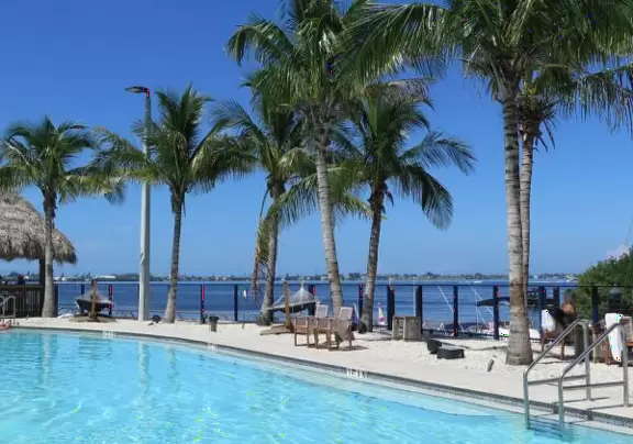 Wonderful breezy spot on the water!