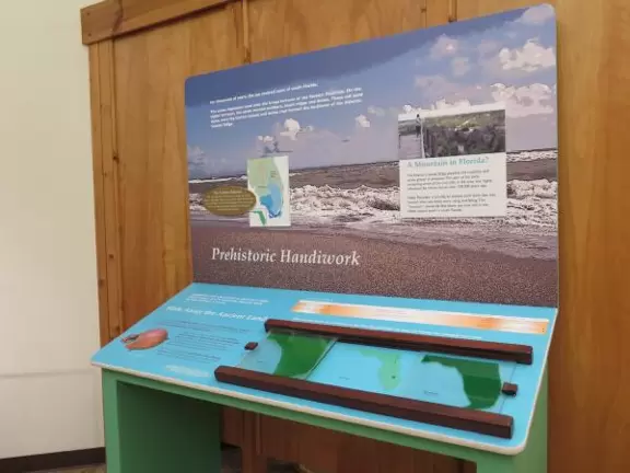 Display about how Florida has been covered and uncovered by the sea many times.