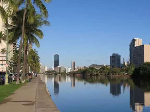 Beautiful mountains views. You can walk for miles along the Ala Wai canal!