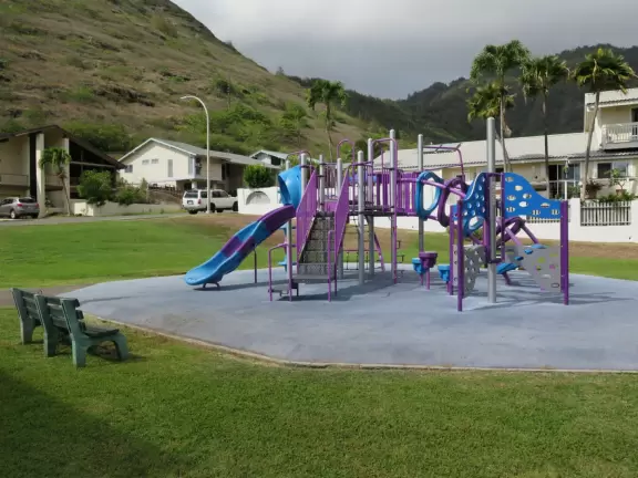 There's an enchanting feeling in the valleys of Oahu, where the green mountains loom above you- Hahaione Park at dusk feels this way!