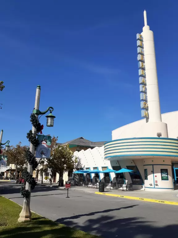 Fantastic shady walk past three lakes, mansions, wildlife, and Celebration Town Center.