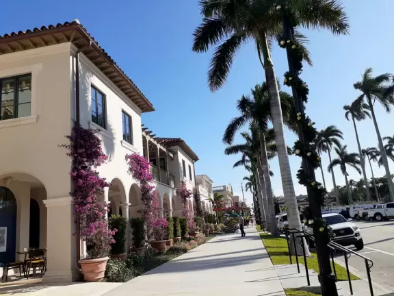 Beautiful area with Spanish alleys, and interesting shops and cafes.