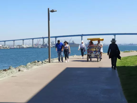 Fantastic one-mile stretch of off-street bike path along the north coast of Coronado Island!