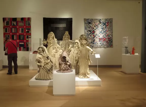 Interesting museum with folk art and crafts from around the world, in a sumptuous building with an upper sun deck with views. Nikigator out front for kids to climb on.&nbsp;