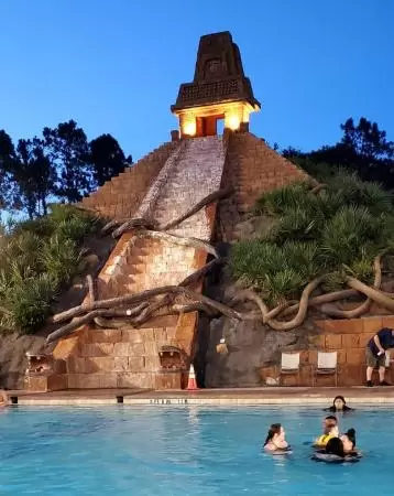 Beautiful theme park with art deco buildings and California-style palms, and the amazing Star Wars land.