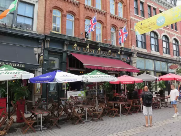 Adorable architecture, lots of cafes, and a good bookstore.