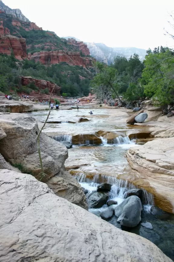 A paradise where you can slide down natural rock slides, in exquisite Oak Creek Canyon.
