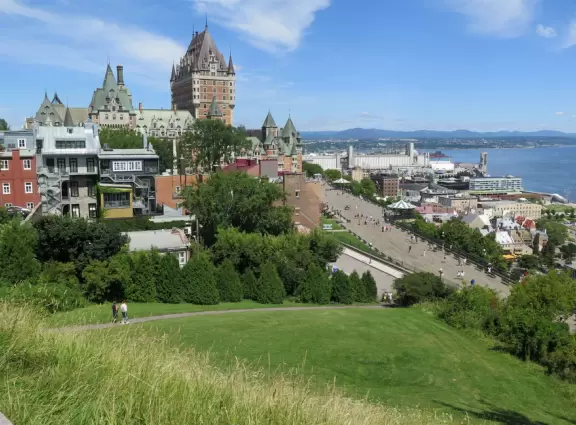 The iconic Chateauesque-style hotel that stands high above the Saint Lawrence River. It is the center of Old Quebec.