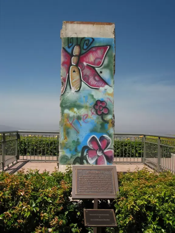 Museum about Ronald Reagan's life and events that occurred during his presidency- fascinating and beautifully presented.