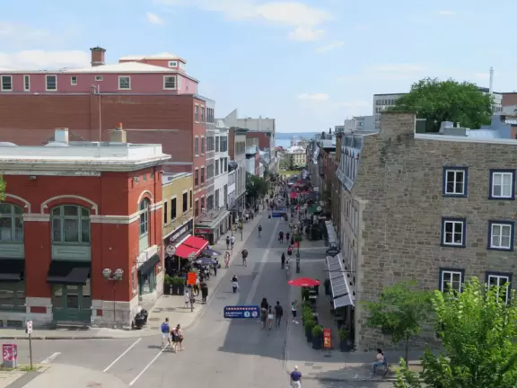 Adorable architecture, lots of cafes, and a good bookstore.