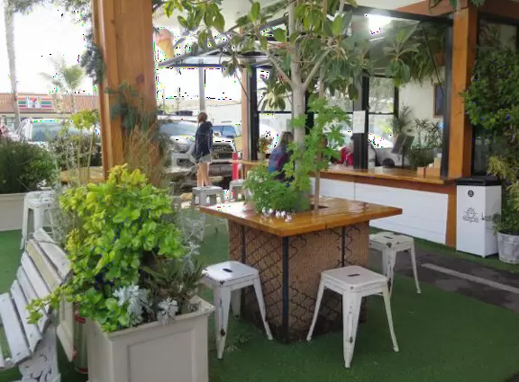 Seven block stretch of cute cafes and coffee shops!