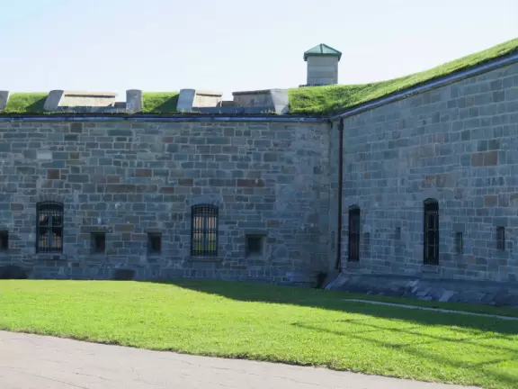 Fantastic citadel to visit. Lots of beauty, and interesting. Well worth a tour!