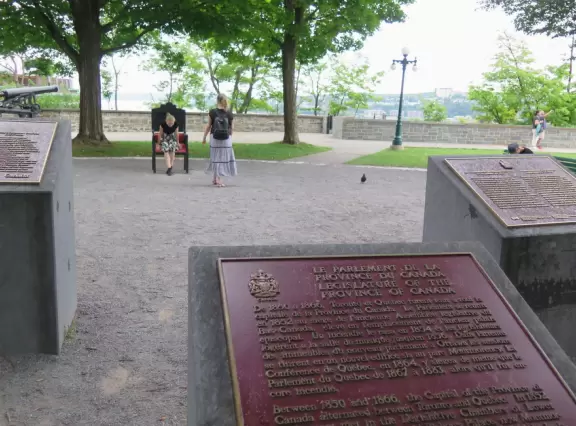 Delightful stone ramparts with cannons, views of the river, breeze, maple leaves galore! Peaceful!