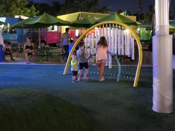 Beautiful park with great rollercoaster rides and amazing aquariums.