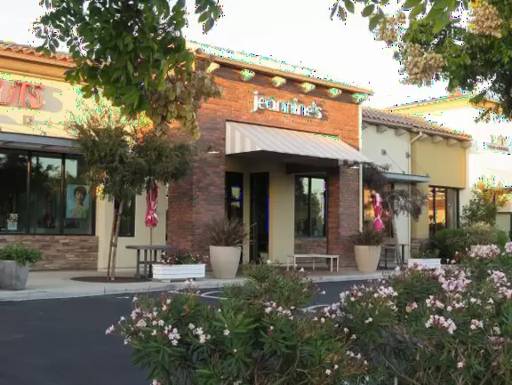 Cute cafes, and a nice stroll around Hollister Village.