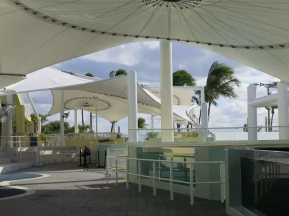 Kids love to see the recovering turtles in the outdoor tanks, and to learn about turtles from the exhibits at this attractive center.