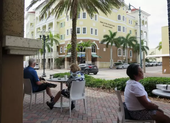 Sleepy, modest town. Good place to start a drive down Indian River Rd, or to enjoy a coffee at Old Florida Coffee Co, the most attractive spot in town.