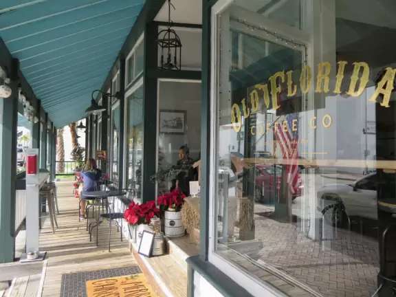 Sleepy, modest town. Good place to start a drive down Indian River Rd, or to enjoy a coffee at Old Florida Coffee Co, the most attractive spot in town.