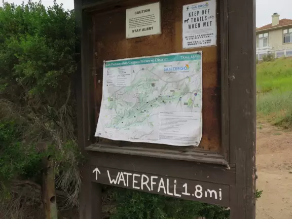 Pretty hike through wide open spaces, past rolling hills, and along a creek.