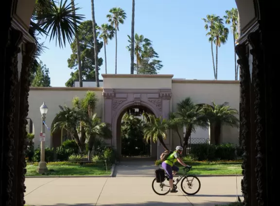 A popular walk past beautiful architecture. 1.2 km each way.