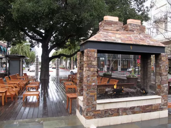 A sophisticated European-style development with shops, cafes, fountains, gorgeous architecture, and the most amazing flower baskets!