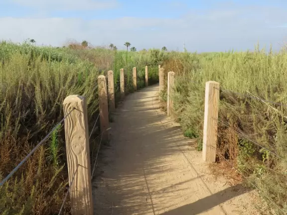 Gorgeous hike through sagebrush with views of the ocean. Space age playground too.