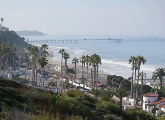 Gorgeous hike through sagebrush with views of the ocean. Space age playground too.