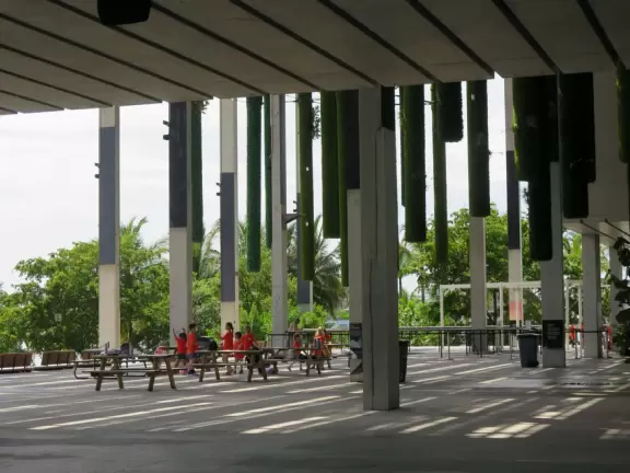 Art museum on the water with fantastic public spaces for all to enjoy, and a good gift shop.