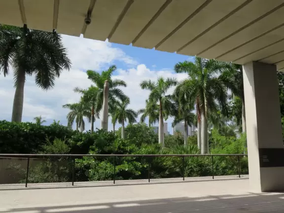 Art museum on the water with fantastic public spaces for all to enjoy, and a good gift shop.