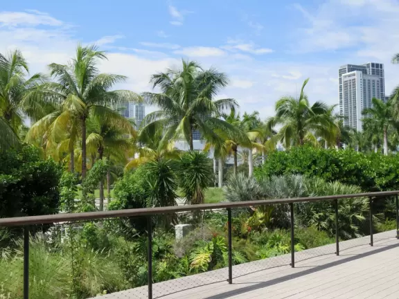 Art museum on the water with fantastic public spaces for all to enjoy, and a good gift shop.