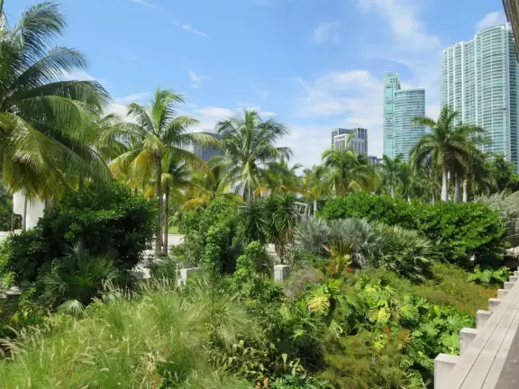 Art museum on the water with fantastic public spaces for all to enjoy, and a good gift shop.